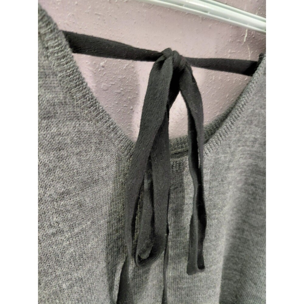 Anthropologie Angel of the North Torie Pullover Embellished Back Tie Gray Size M - Picture 7 of 10
